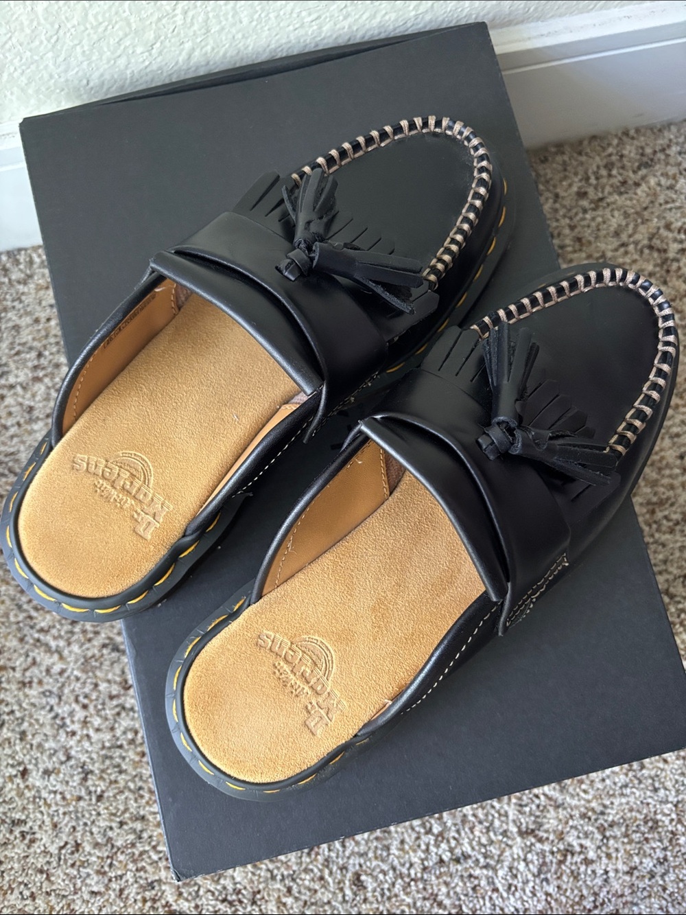 Dr. Martens Adrian Mule Sz 8 - Like New - Picture 3 of 5